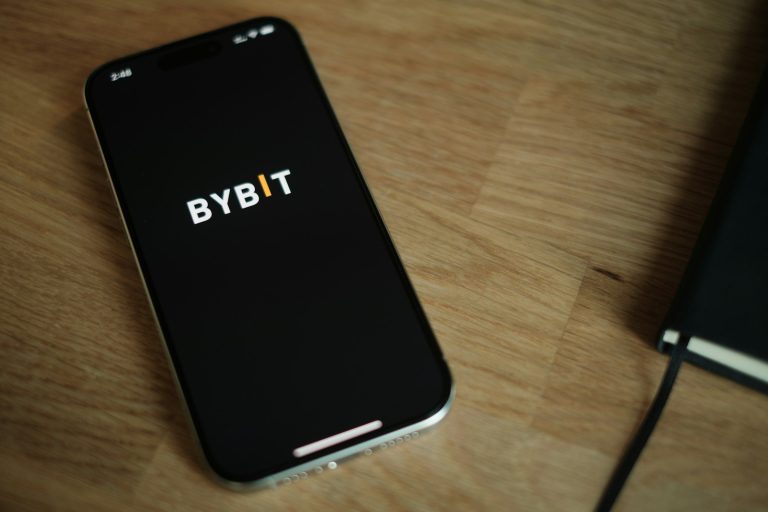 Bybit lost roughly $1.5 billion in crypto to a theft Friday. (appshunter.io/Unsplash)