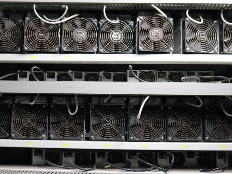 Bitcoin mining rigs (Image credit: Eliza Gkritsi/CoinDesk)